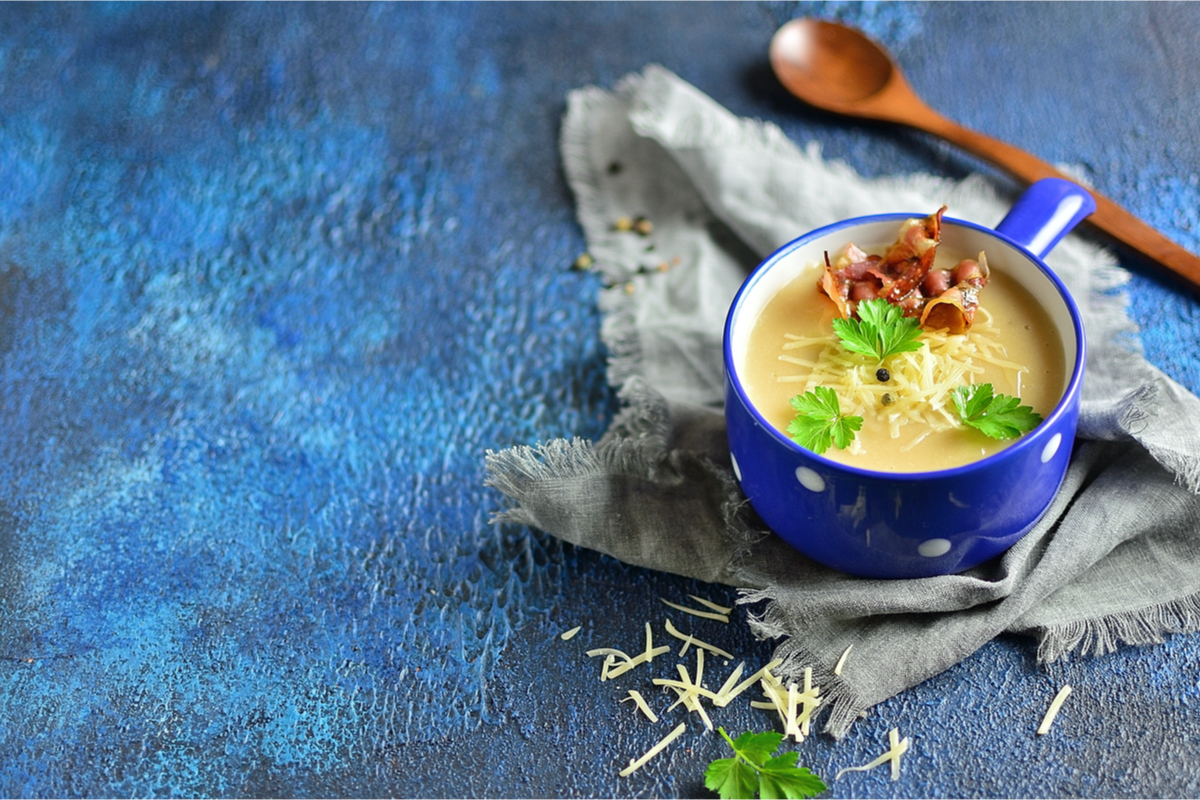 soup:blue background